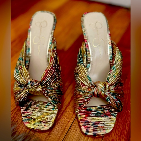 Metallic Gold with multi color heels - Picture 2 of 4